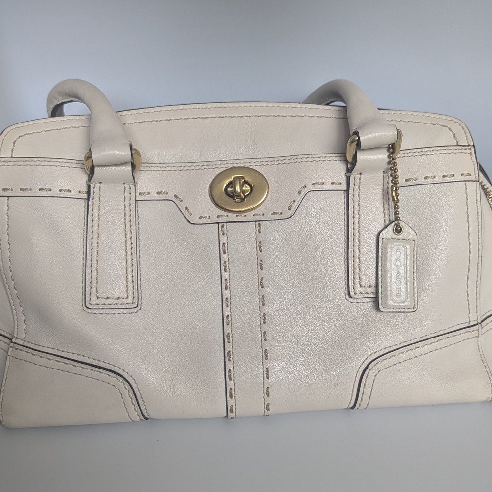 Coach Hampton Chalk White Leather Handbag/ Shoulder Bag